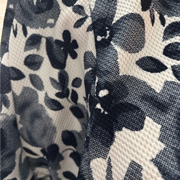 Aqua blue and white floral mini dress - Picture 5 of 5